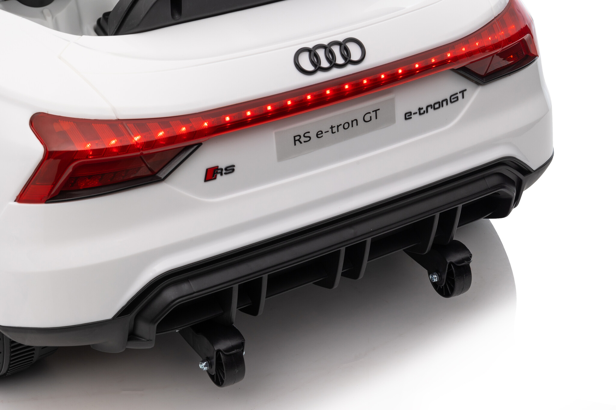 Audi RS E-tron 12V White - Afbeelding 10